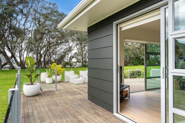 Photo of property in 113 Moana Anu Anu Avenue, Whangamata, 3620