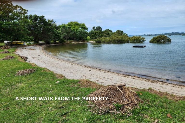 Photo of property in 84 Rangitane Loop Road, Kerikeri, 0294