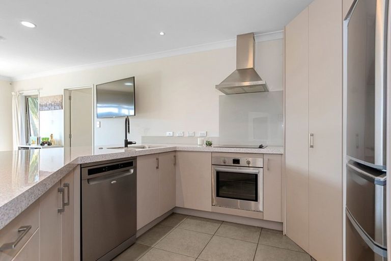 Photo of property in 194 Castlewold Drive, Bethlehem, Tauranga, 3110