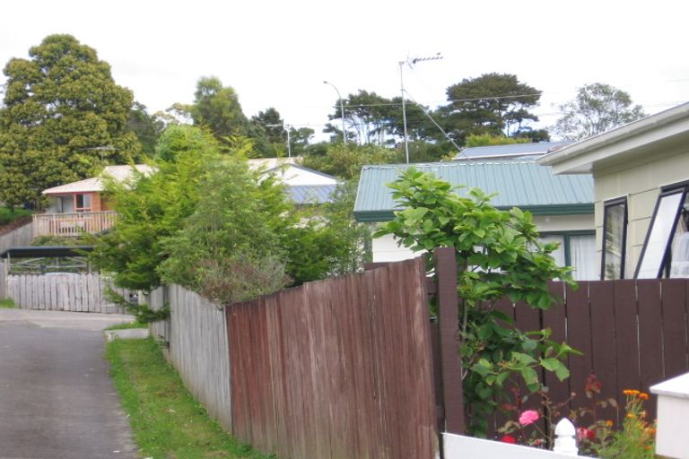 Photo of property in 5a Danube Lane, Glen Eden, Auckland, 0602