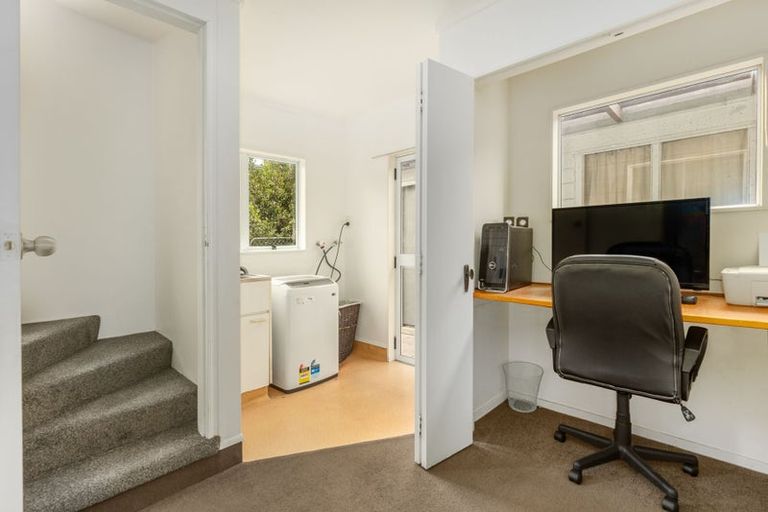 Photo of property in 5 Redwood Close, Paraparaumu, 5032