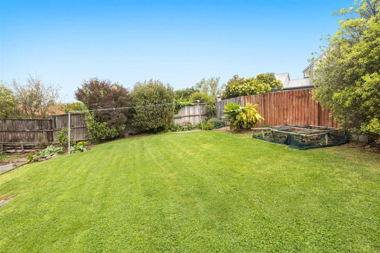 Photo of property in 19 Santa Maria Avenue, Mount Pleasant, Christchurch, 8081