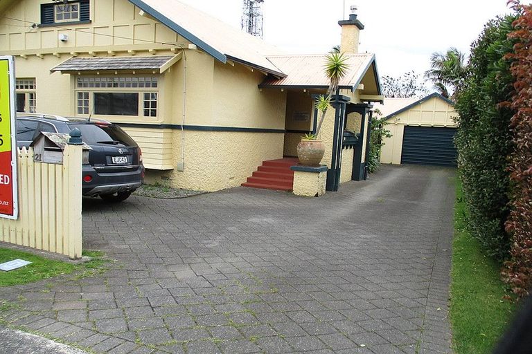 Photo of property in 21 Twelfth Avenue, Tauranga South, Tauranga, 3112
