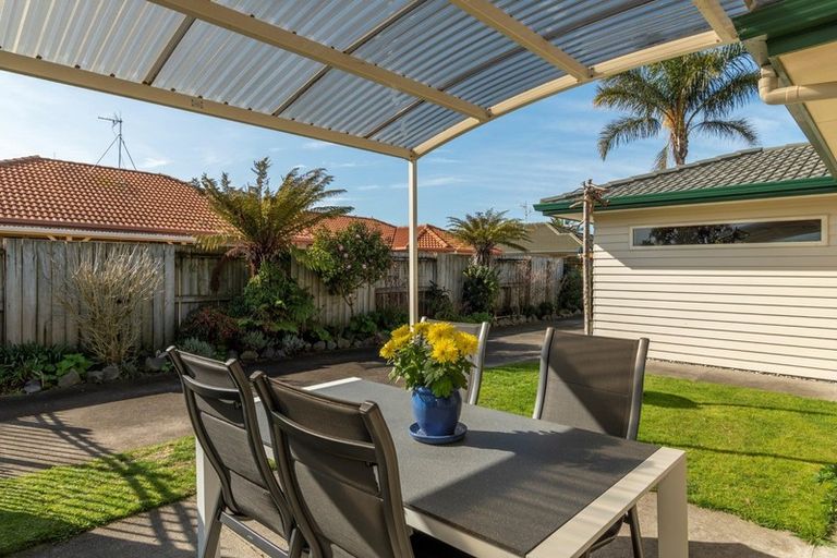 Photo of property in 112 Pacific View Road, Papamoa Beach, Papamoa, 3118