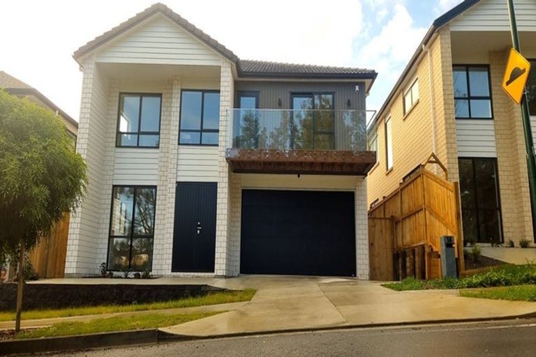 Photo of property in 14 Koromeke Street, Flat Bush, Auckland, 2019