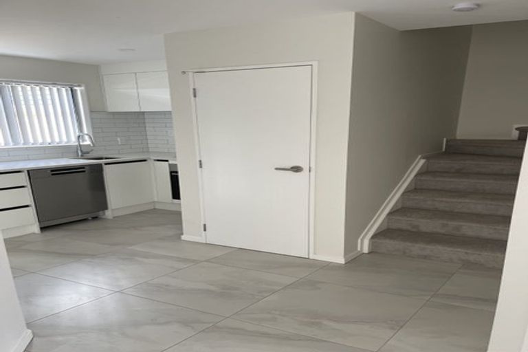 Photo of property in 20 Bei Road, Papakura, 2110