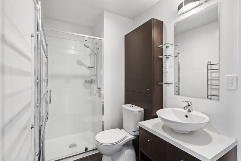 Photo of property in 2d/221 Great North Road, Grey Lynn, Auckland, 1021