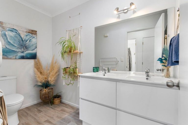 Photo of property in 136b Sharyn Place, Whangamata, 3620