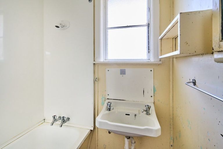 Photo of property in 21 Sunglow Avenue, Melrose, Wellington, 6023