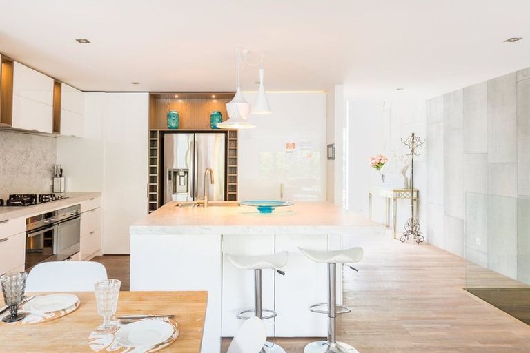 Photo of property in 1/11 Garmons Way, Castor Bay, Auckland, 0620