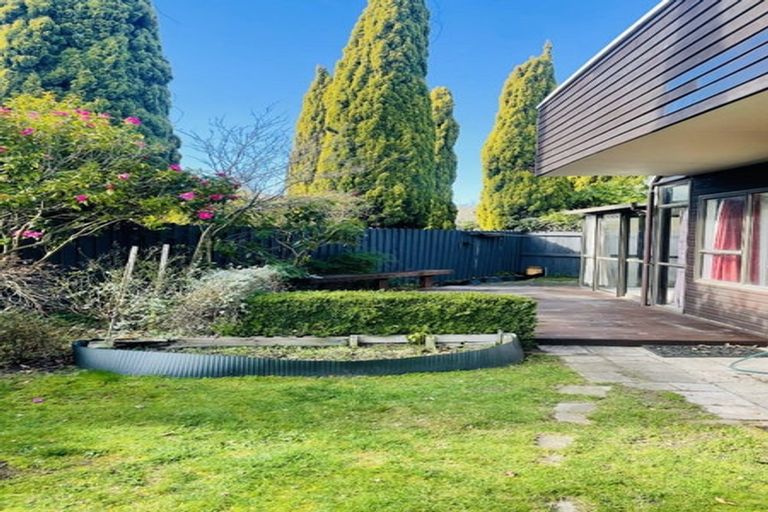 Photo of property in 1/35 Solway Avenue, Ilam, Christchurch, 8041