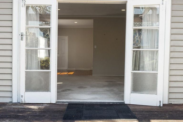 Photo of property in 16 Mahana Road, St Andrews, Hamilton, 3200