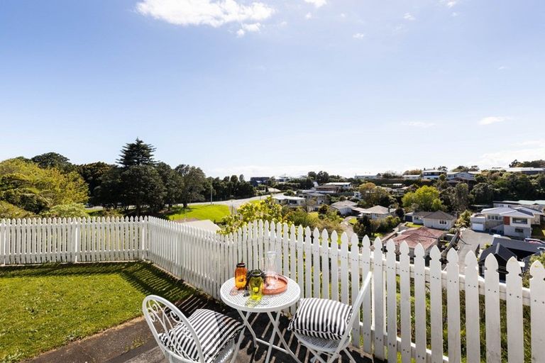 Photo of property in 8 Lynmouth Heights, Lynmouth, New Plymouth, 4310