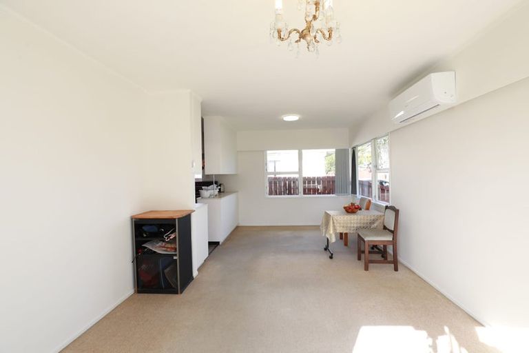 Photo of property in 1/648 Pakuranga Road, Howick, Auckland, 2010