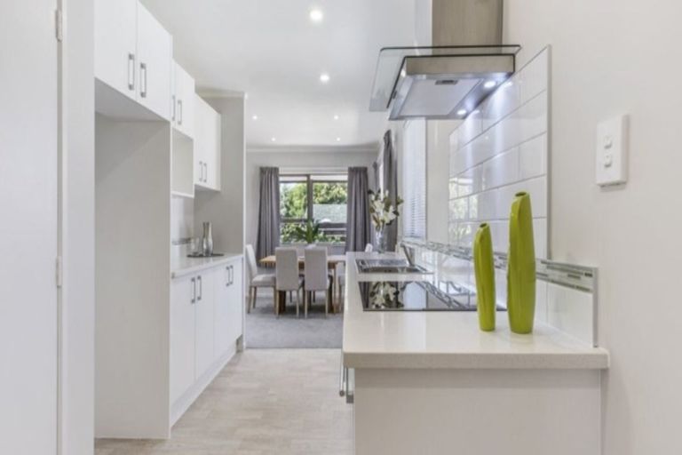 Photo of property in 2/54 Dublin Street, Pukekohe, 2120