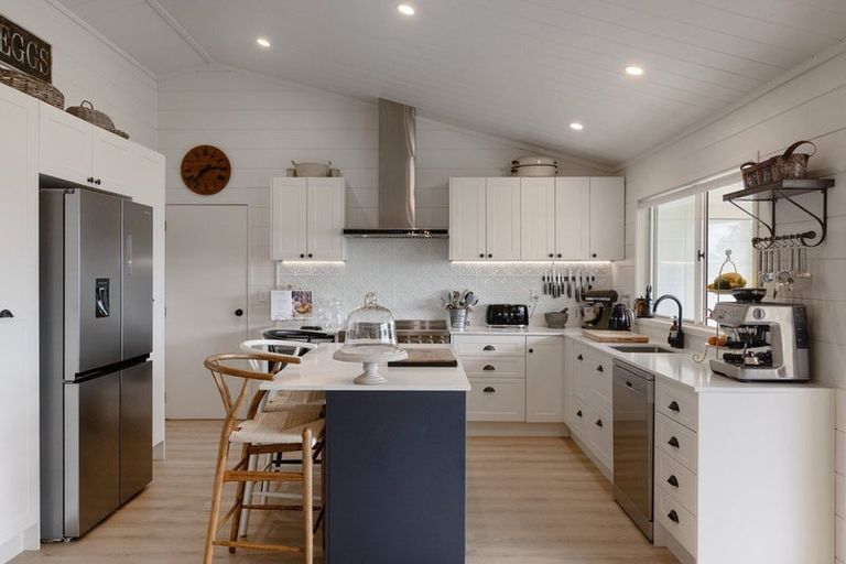 Photo of property in 27 Mcdonnell Street, Omokoroa, 3114