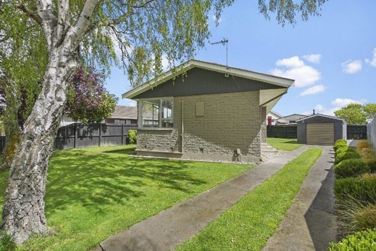 Photo of property in 17 Claymore Street, Woolston, Christchurch, 8062