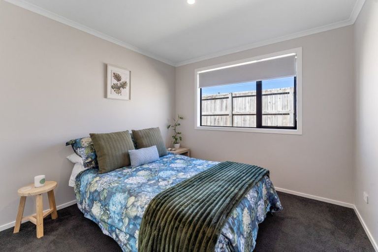 Photo of property in 49 Seagrass Place, Otaki Beach, Otaki, 5512