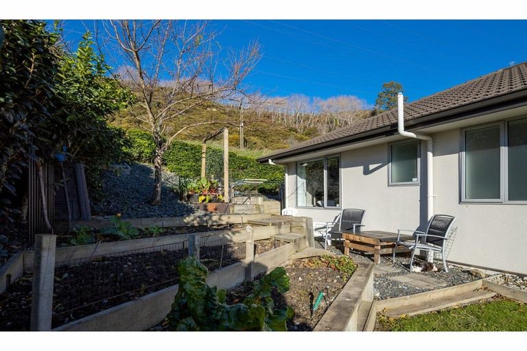 Photo of property in 9 Berkshire Place, Stoke, Nelson, 7011