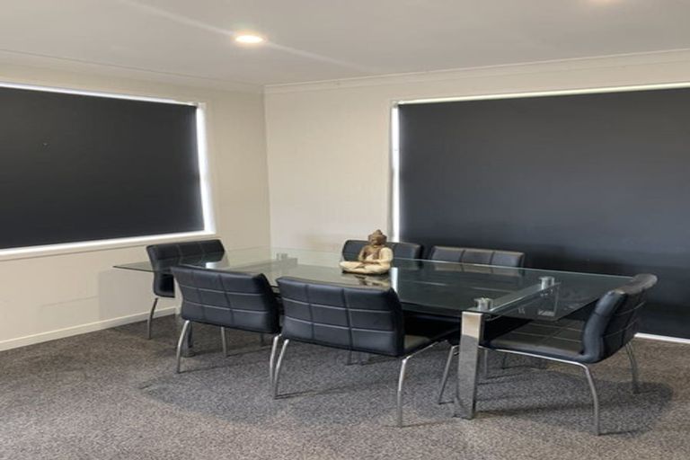 Photo of property in 32 Tawhiti Road, Pukekohe, 2120