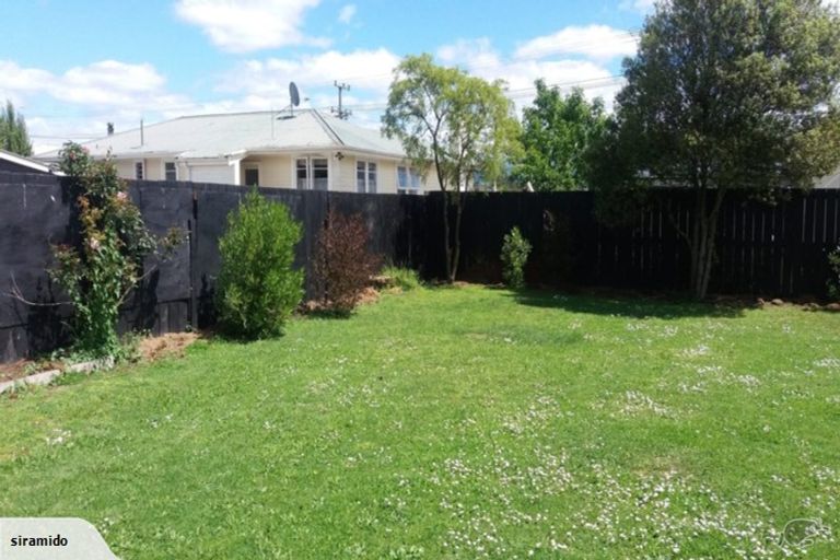 Photo of property in 299b High Street South, Carterton, 5713