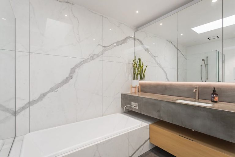 Photo of property in 6 Gazelle Lane, Redcliffs, Christchurch, 8081