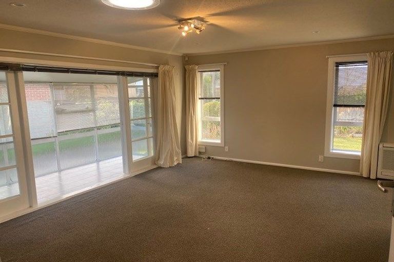 Photo of property in 18 Springbank Street, Bryndwr, Christchurch, 8053