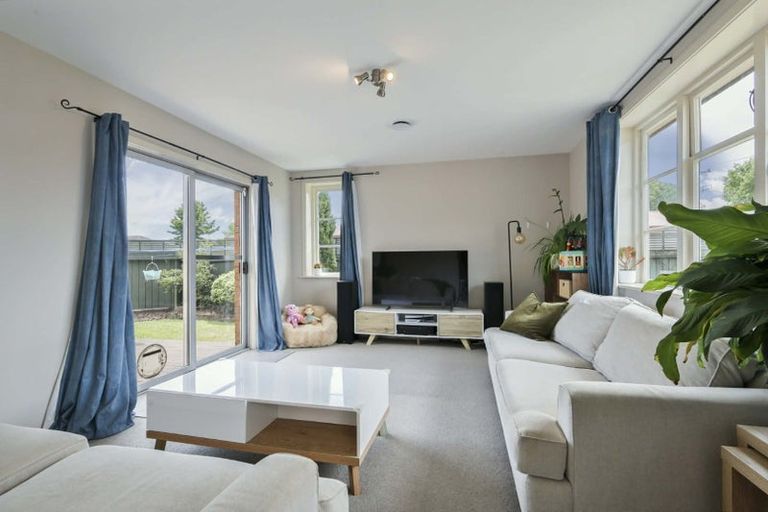 Photo of property in 21a West Belt, Rangiora, 7400