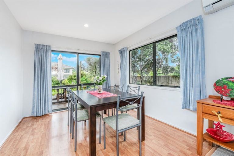 Photo of property in 9 Zeus Avenue, Henderson, Auckland, 0612