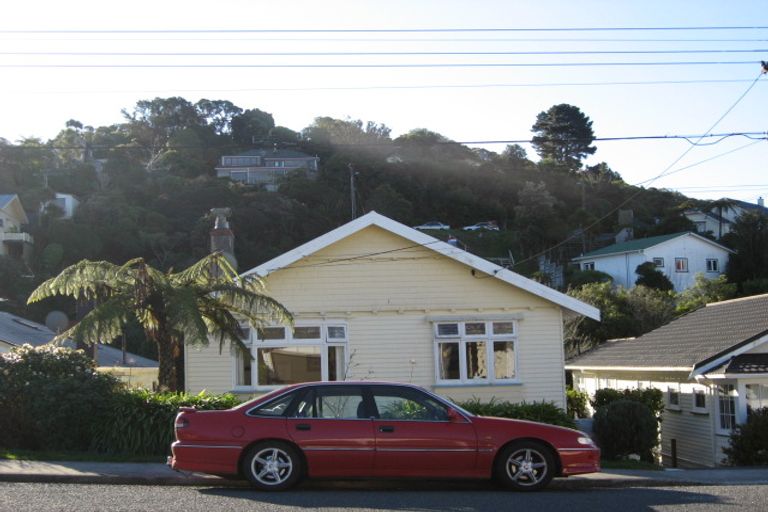 Photo of property in 8 Friend Street, Karori, Wellington, 6012