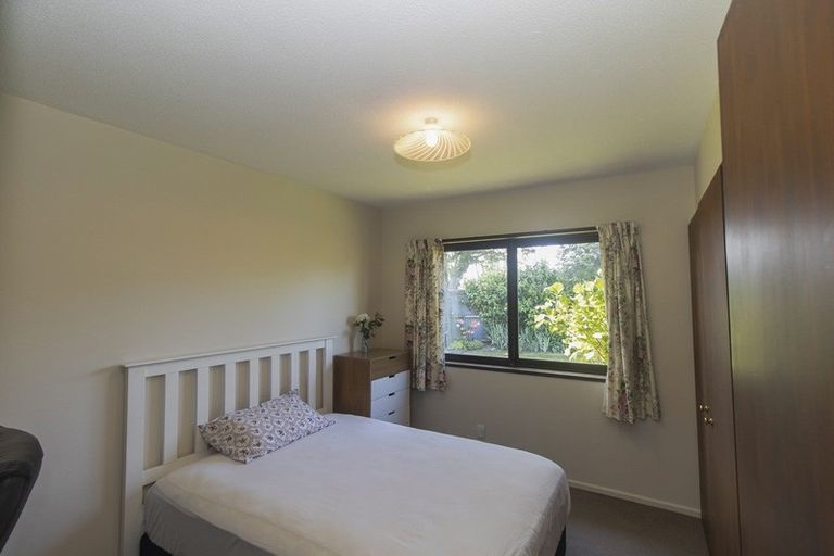 Photo of property in 12 Kamahi Place, Bishopdale, Christchurch, 8051