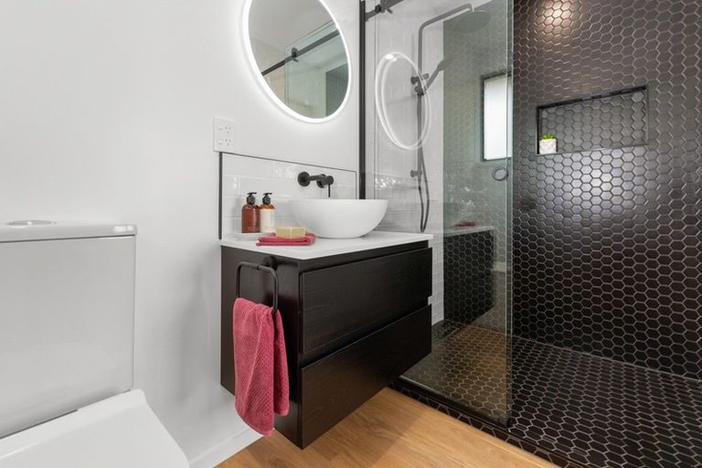 Photo of property in 420 Pukehangi Road, Pomare, Rotorua, 3015