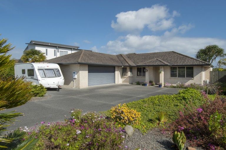 Photo of property in 10 Haden Place, Omokoroa, 3114