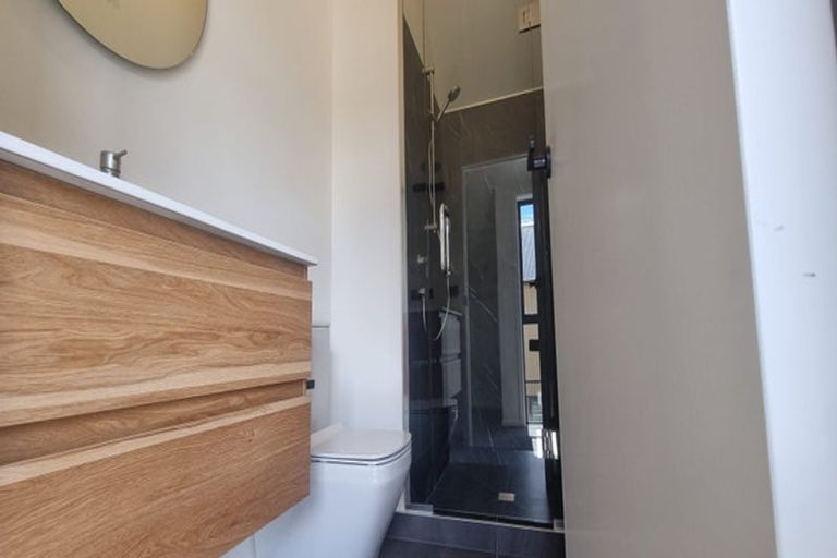 Photo of property in 4 Casterway Crescent, Jacks Point, 9371