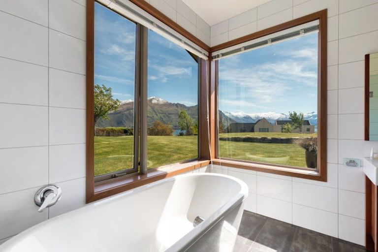 Photo of property in 19 Ridgecrest, Wanaka, 9305