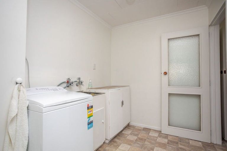 Photo of property in 9 Mcphee Street, Dannevirke, 4930