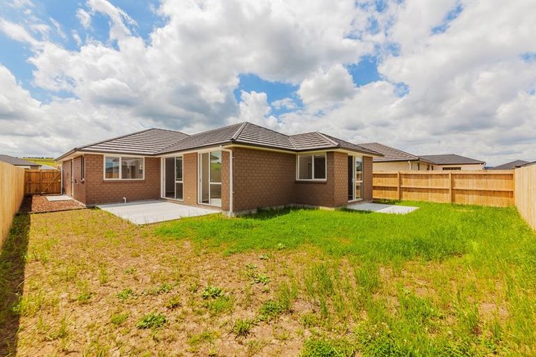 Photo of property in 18 Wellfield Drive, Papakura, 2110