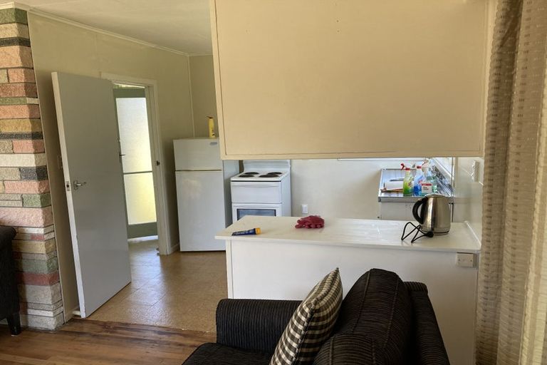 Photo of property in 66 Field Way, Waikanae Beach, Waikanae, 5036