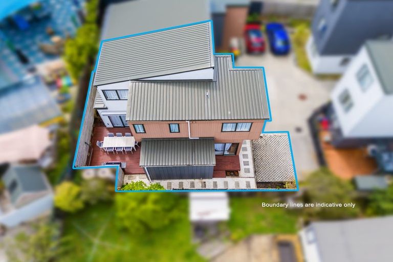 Photo of property in 17d Crosby Road, West Harbour, Auckland, 0618