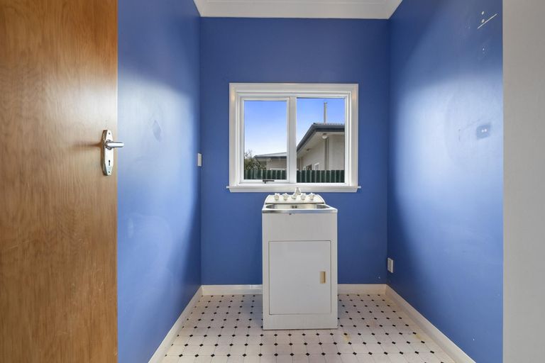 Photo of property in 63 Guy Avenue, Takaro, Palmerston North, 4410