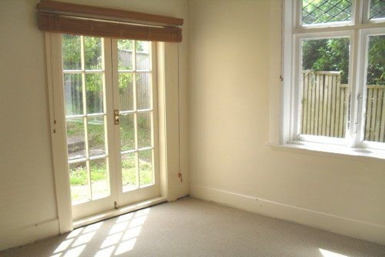 Photo of property in 42 Mccoll Street, Vogeltown, Wellington, 6021