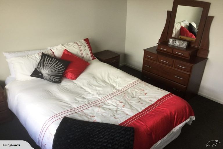 Photo of property in 328b Carrington Street, Vogeltown, New Plymouth, 4310