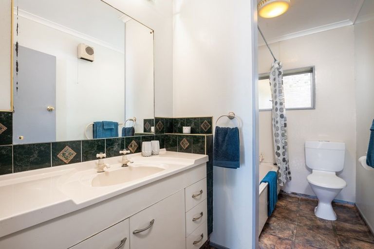 Photo of property in 45 Cutfield Road, New Plymouth, 4310