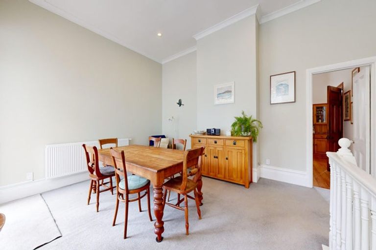 Photo of property in 31 Maarama Crescent, Aro Valley, Wellington, 6021