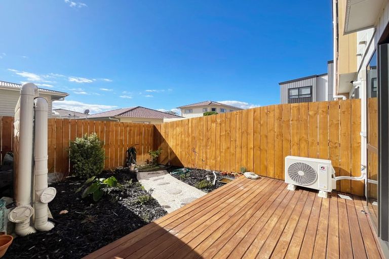 Photo of property in 8/8 Arney Road, Ranui, Auckland, 0612