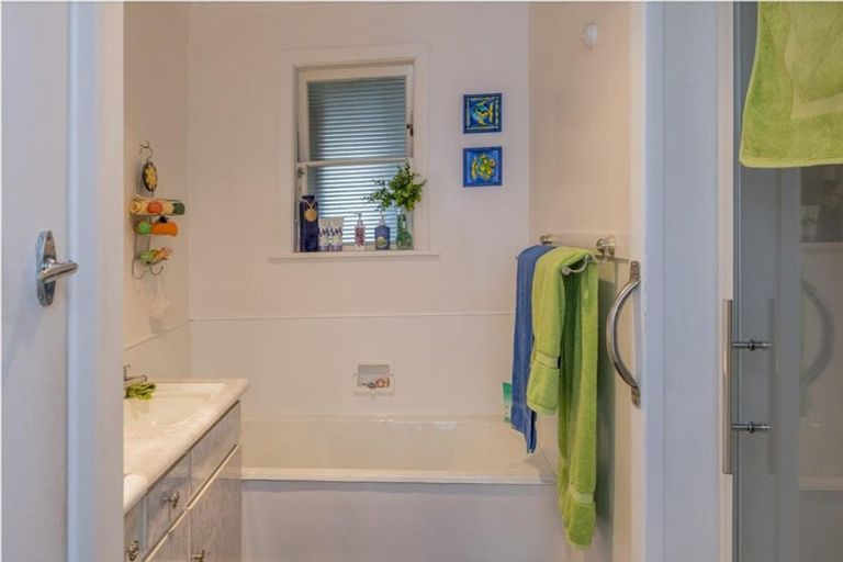 Photo of property in 158 Winchester Street, Levin, 5510