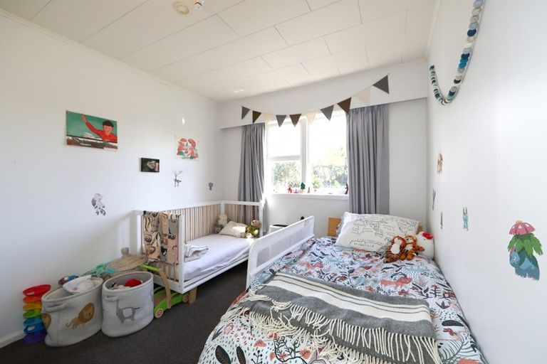 Photo of property in 12 Domain Road, Haumoana, 4102