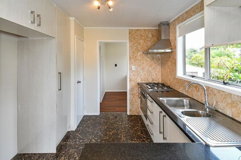 Photo of property in 16a Mclean Avenue, Papatoetoe, Auckland, 2025