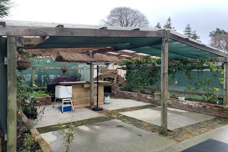 Photo of property in 19 Oxford Street, Marton, 4710