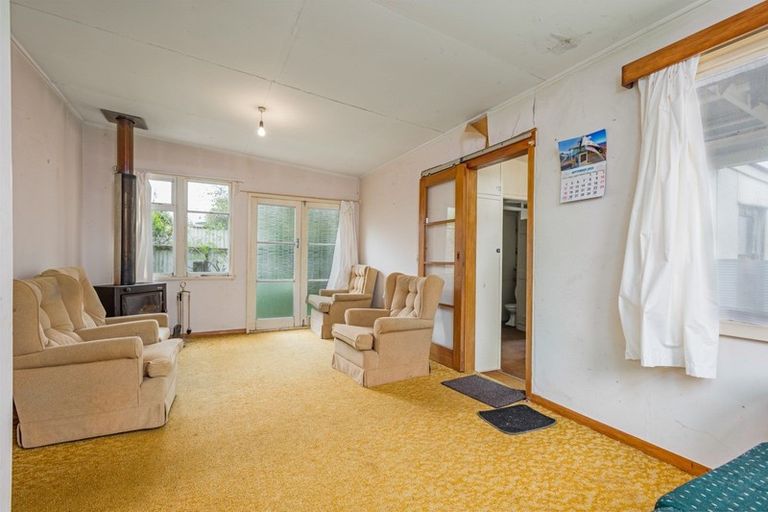Photo of property in 7 Hartley Street, Foxton Beach, Foxton, 4815